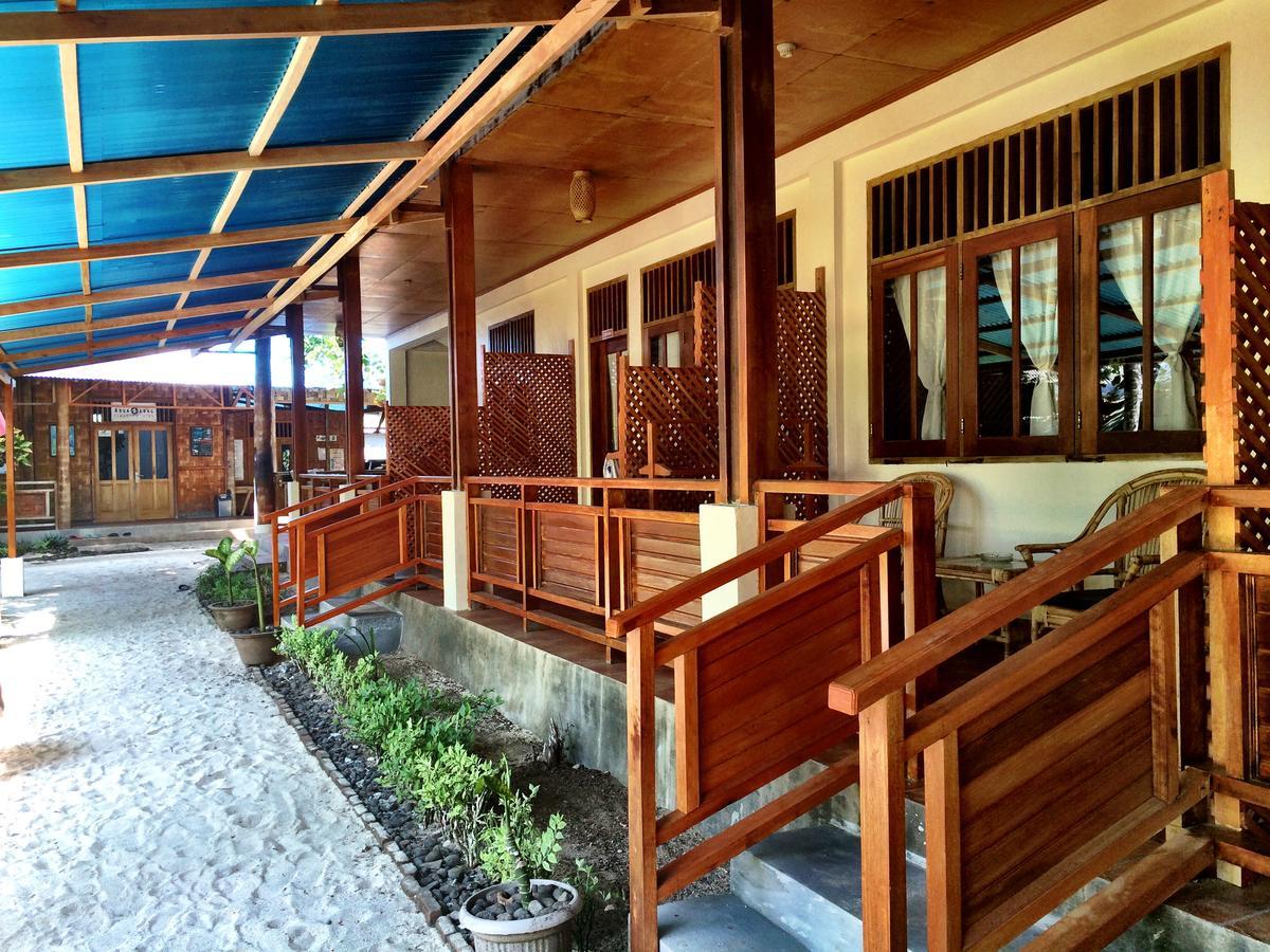 Two Fish Resort Bunaken Eksteriør billede